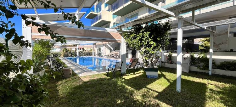 卡拉绿洲公寓(Apartamentos Oasis de La Cala)图片