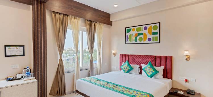 Treebo 光环(Treebo the Aura)图片