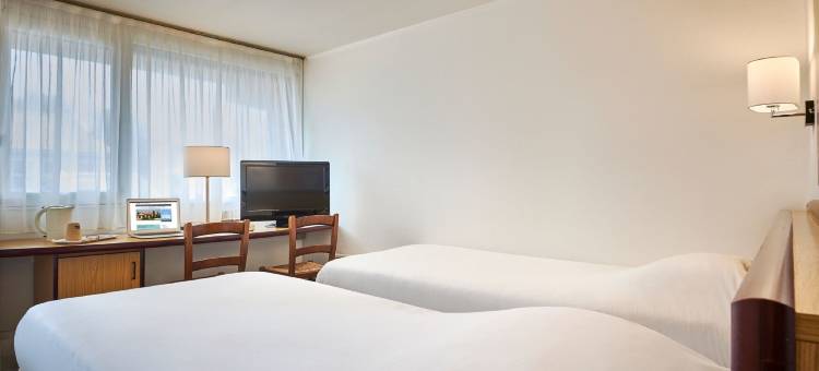 尼奥尔东-拉克莱士基里亚德酒店(Kyriad Niort Est - la Crèche)图片