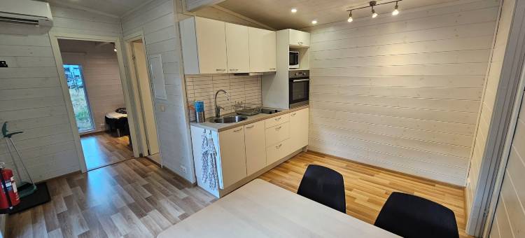 华纳莫普洛斯琼湖露营酒店(Värnamo Camping Prostsjön)图片