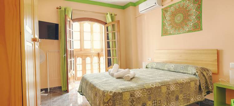 诱人的内尔哈青年旅舍(Charming Nerja Hostel)图片