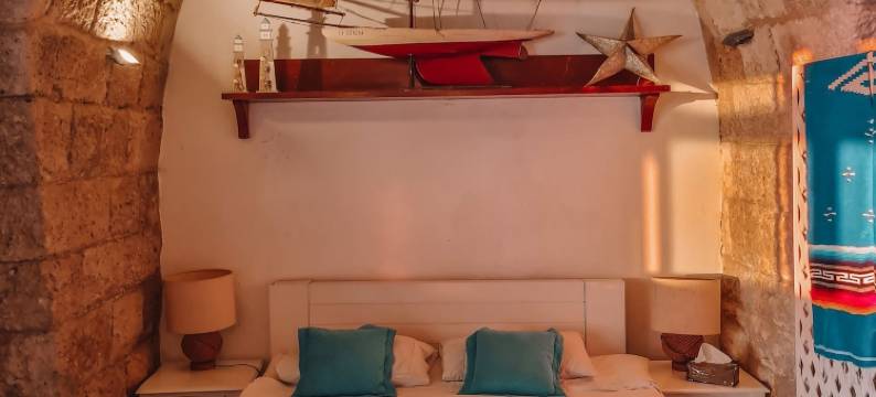 蓝色白色(Le Blanc Bleu)图片