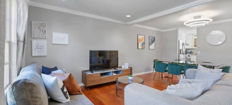 @ Marbella Lane - 白金汉宫洗衣房 + P(@ Marbella Lane - Buckingham Place Laundry + P)图片