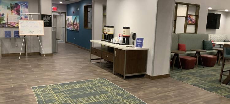 哥伦布温彻斯特运河欢朋套房酒店(Hampton Inn and Suites by Hilton Canal Winchester Columbus)图片