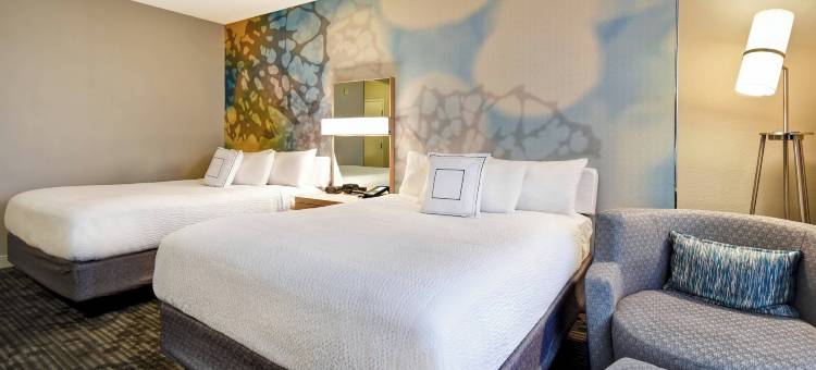 路易斯威尔机场万怡酒店(Courtyard Louisville Airport)图片