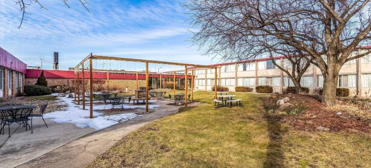 和套房品质酒店(Quality Inn & Suites)图片