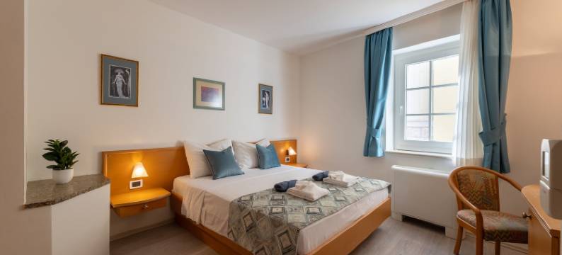 方塔纳别墅(Villa Fontana)图片