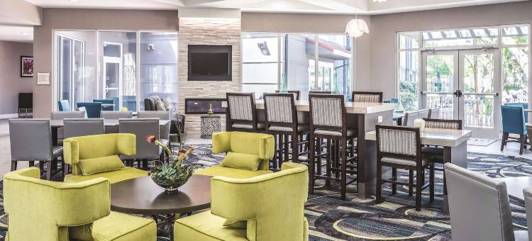 奥兰多玛丽湖拉昆塔温德姆套房酒店(La Quinta Inn & Suites by Wyndham Orlando Lake Mary)图片