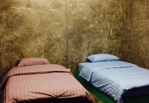 Chatchanan Resort Hotel Overview