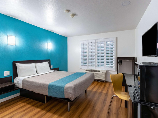 芳泉谷亨廷顿海滩区6号汽车旅馆