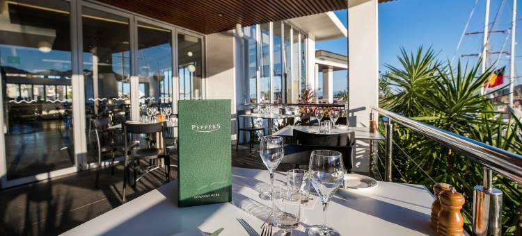 Peppers Blue on Blue图片