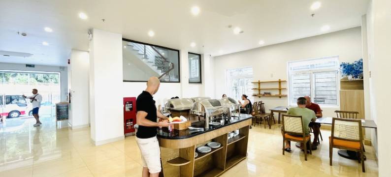 下龙莱特酒店(The Light Hotel)图片