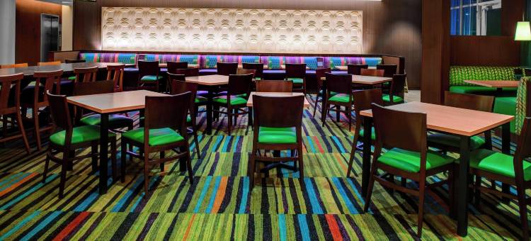 Fairfield Inn & Suites Douglas图片