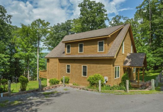 Mountain Meadow Hotel Overview