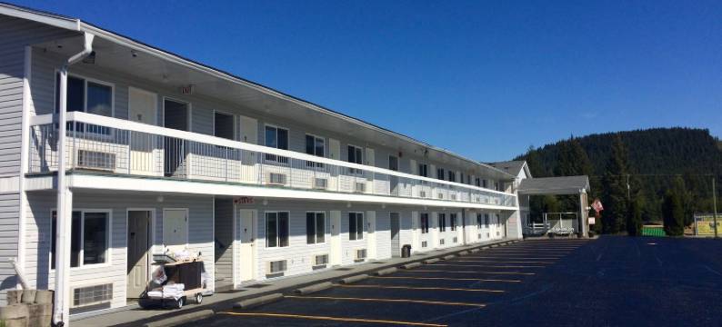 温德姆速8酒店 克利尔沃特 BC(Super 8 by Wyndham Clearwater BC)图片