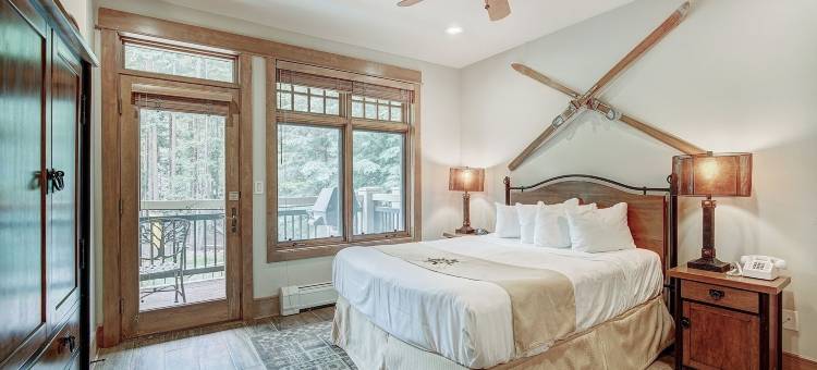 Luxury 1-Bedroom Ski-in Out Condo with Slopeside Heated Pool, No Cleaning Fee 1 Condo by Redawning图片