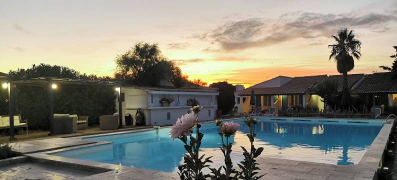 卡马尔古埃瑟酒店(L'Auberge Camarguaise)图片