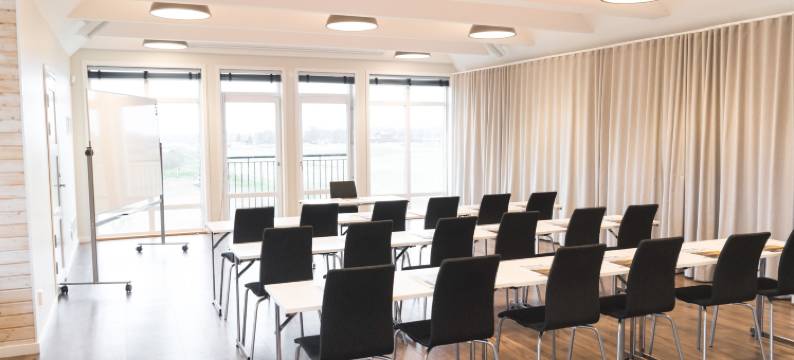 哈尔姆斯塔德戈鲁法利阿纳酒店(Halmstad Golfarena Hotell & Lägenheter)图片