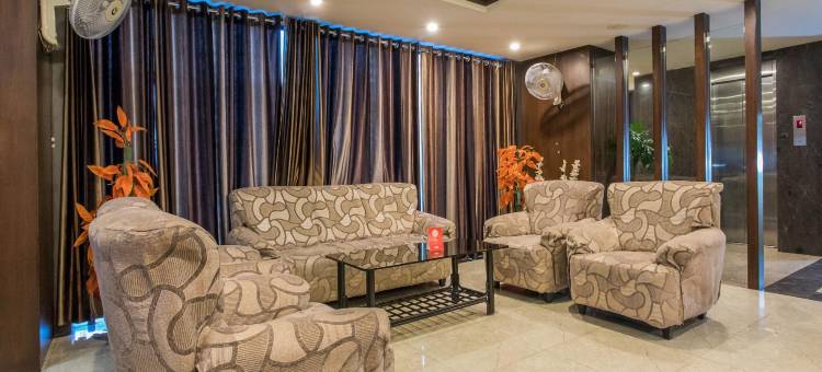 Super Townhouse Divya Palace图片