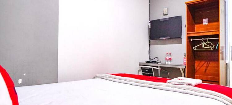 红多兹酒店@泗水西特拉兰(RedDoorz @ Citraland Surabaya)图片