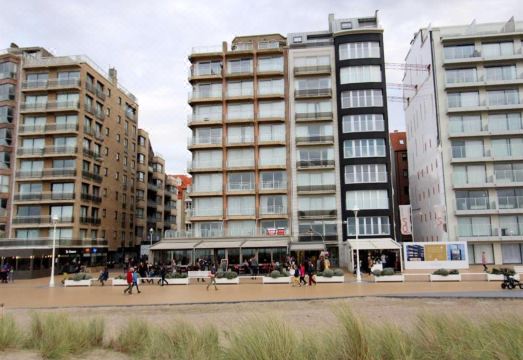 Apartment in Nieuwpoort Near the Beach Hotel Overview