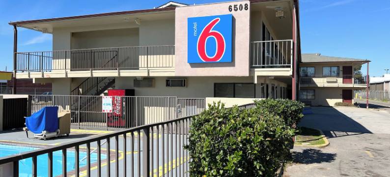 密西西比哈蒂斯堡 6 号汽车旅馆(Motel 6 Hattiesburg, MS)图片