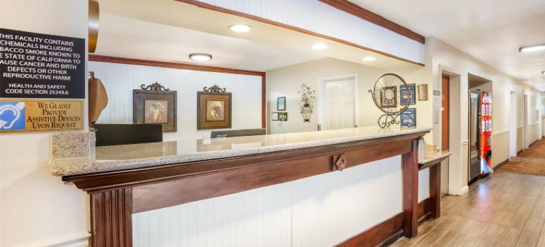 豪华贝斯特韦斯特酒店(Best Western Luxury Inn)图片