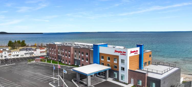 麦基诺圣伊格纳斯湖畔希尔顿欢朋酒店(Hampton Inn by Hilton St Ignace Lakefront Mackinac)图片