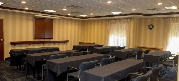 亚历山德里亚希尔顿欢朋旅馆及套房酒店(Hampton Inn & Suites Alexandria)图片