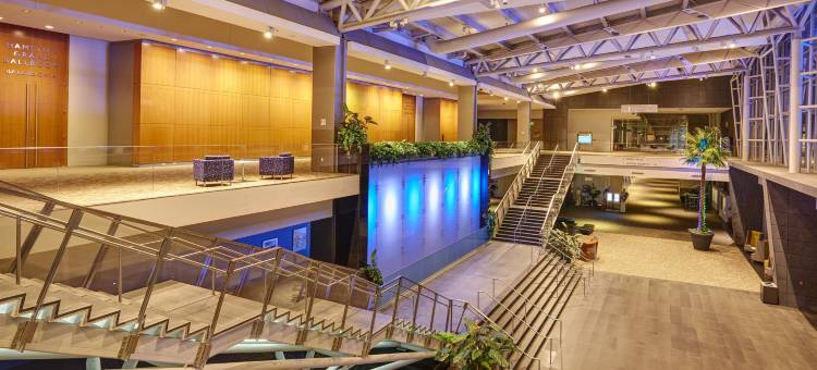 希尔顿安泊欢朋酒店及会议中心(Embassy Suites by Hilton Hampton Convention Center)图片