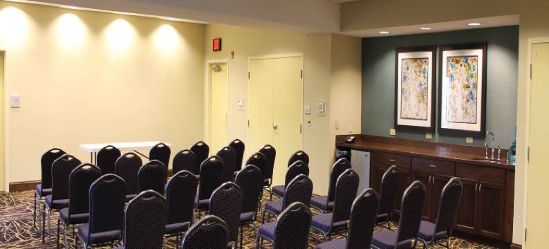 斯特劳兹堡波科诺山欢朋酒店及套房(Hampton Inn & Suites by Hilton Stroudsburg Pocono Mountains)图片