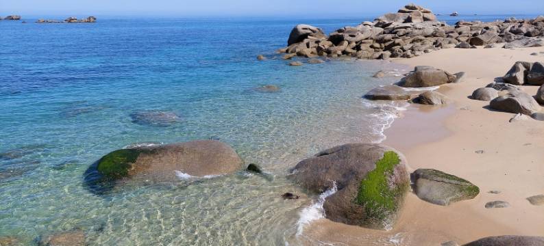 Stone House near Penze River and Morlaix Bay图片