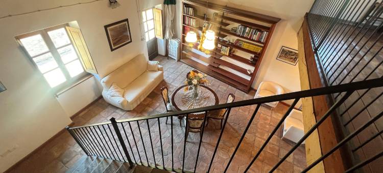 Relaxing Tuscan Home with WiFi图片