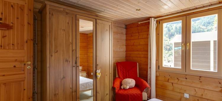 河畔区木屋静居(Riverside Chalet Retreat)图片