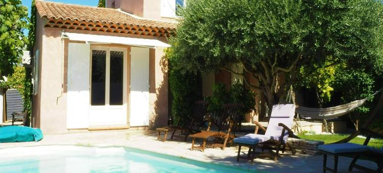 Holiday Home in Pertuis with Private Pool图片