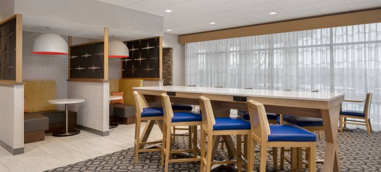 布卢姆斯堡希尔顿欢朋酒店(Hampton Inn Bloomsburg)图片