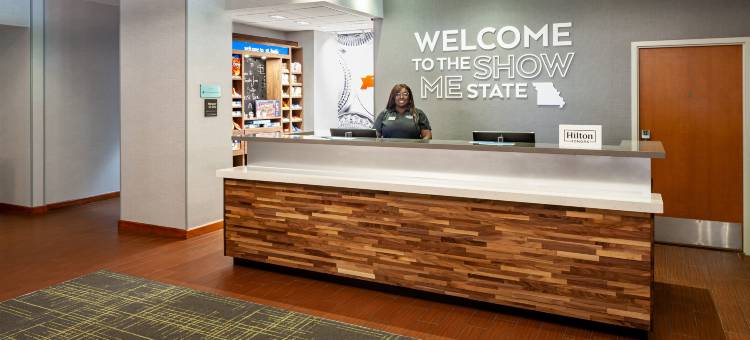 圣路易斯森林公园欢朋套房酒店(Hampton Inn & Suites St. Louis at Forest Park)图片