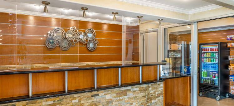 橘子镇机场北部贝斯特韦斯特优质酒店(Best Western Plus Orange County Airport North)图片