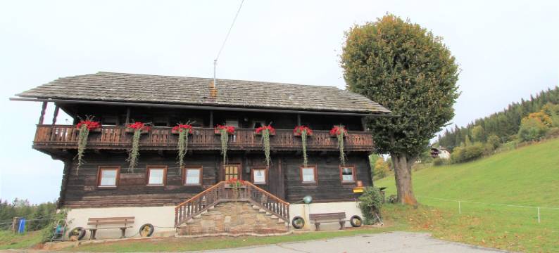 弗雷萨赫/克恩顿州的特色老农舍，带4间公寓和花园(Characterful Old Farmhouse with 4 Apartments in Fresach Carinthia with Garden)图片