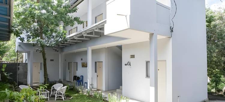 红门酒店-近山姆拉图朗吉机场(RedDoorz Near Sam Ratulangi Airport Manado)图片