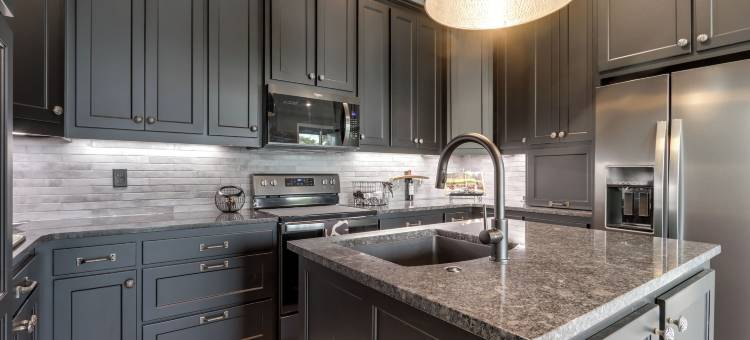 '拉鲁相会' 历史遗址的奢华住宿('larue Rendezvous' Luxe Stay at Historic Site)图片