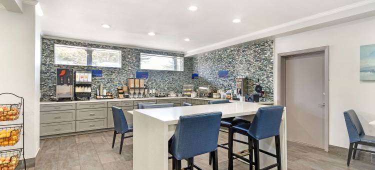 海滩沙丘贝斯特韦斯特酒店(Best Western Marina State Beach)图片