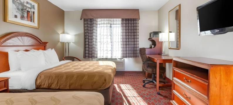 古德伊尔-菲尼克斯西凯艺套房酒店(Quality Inn & Suites Goodyear - Phoenix West)图片