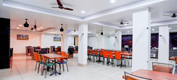 联排别墅 Mall 路靠近图书馆 Chowk(Townhouse Mall Road Near Library Chowk)图片