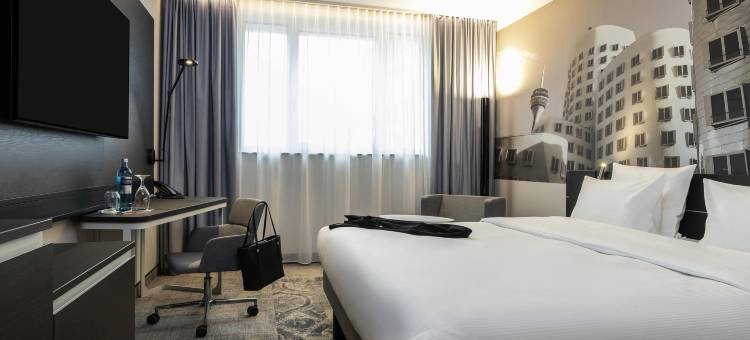 塞尔多夫机场诺富特酒店(Novotel Düsseldorf Airport)图片