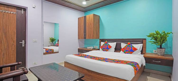 FabHotel Shri Rawat Kunj - 距离班克比哈里庙150米(Fabhotel Shri Rawat Kunj - 150m from Banke Bihari Temple)图片