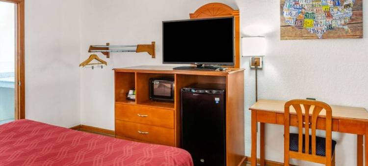 伊克诺酒店及套房(Econo Lodge Inn & Suites)图片