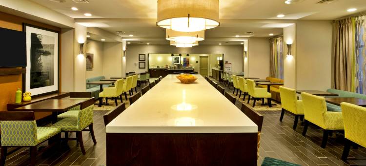 希尔顿欢朋酒店-尼亚加拉瀑布机场(Hampton Inn Niagara Falls/Blvd)图片
