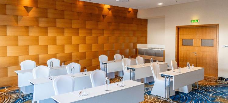 迪拜阿尔巴沙诺富特酒店(Novotel Dubai Al Barsha)图片