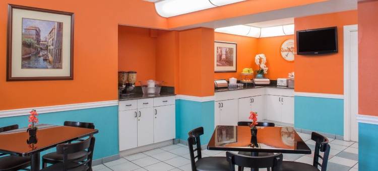 豪生温德姆酒店-克利尔沃特或达尼丁(Howard Johnson by Wyndham Clearwater - Dunedin)图片